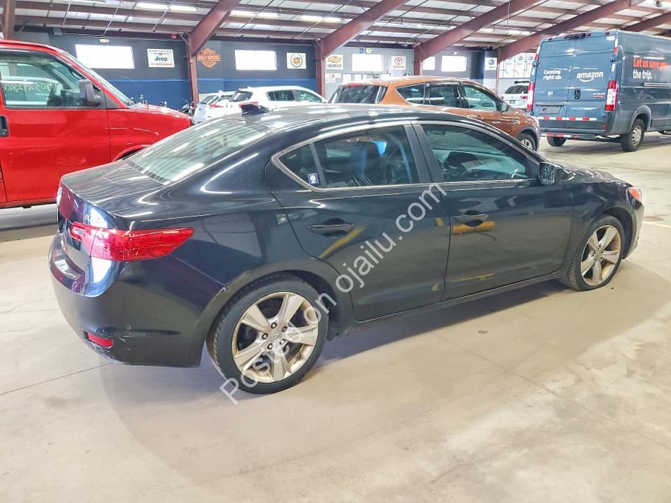 2013 Acura ILX Premium: Premium Ride, Smart Price.