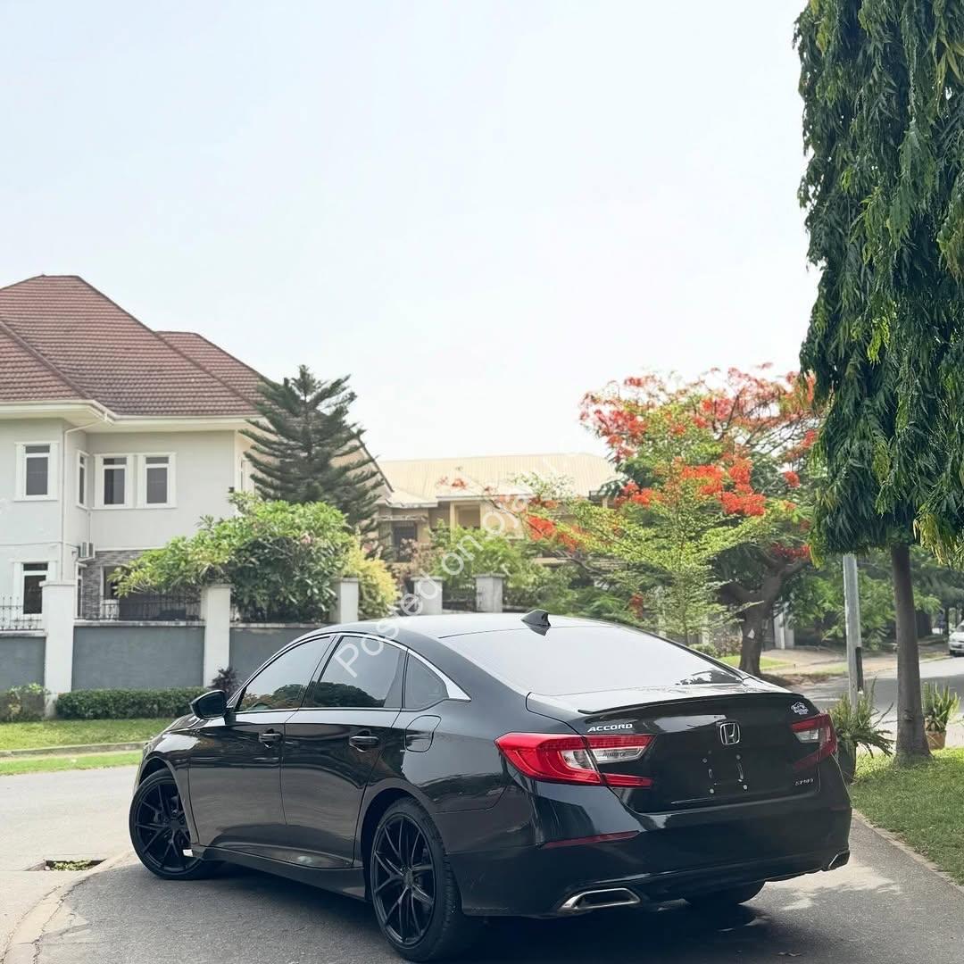 Sleek 2019 Honda Accord Sport: Luxury & Power for ₦23M