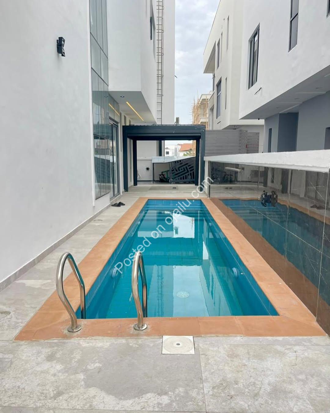 Lekki’s Elite 5-Bed Smart Home with Cinema & Pool