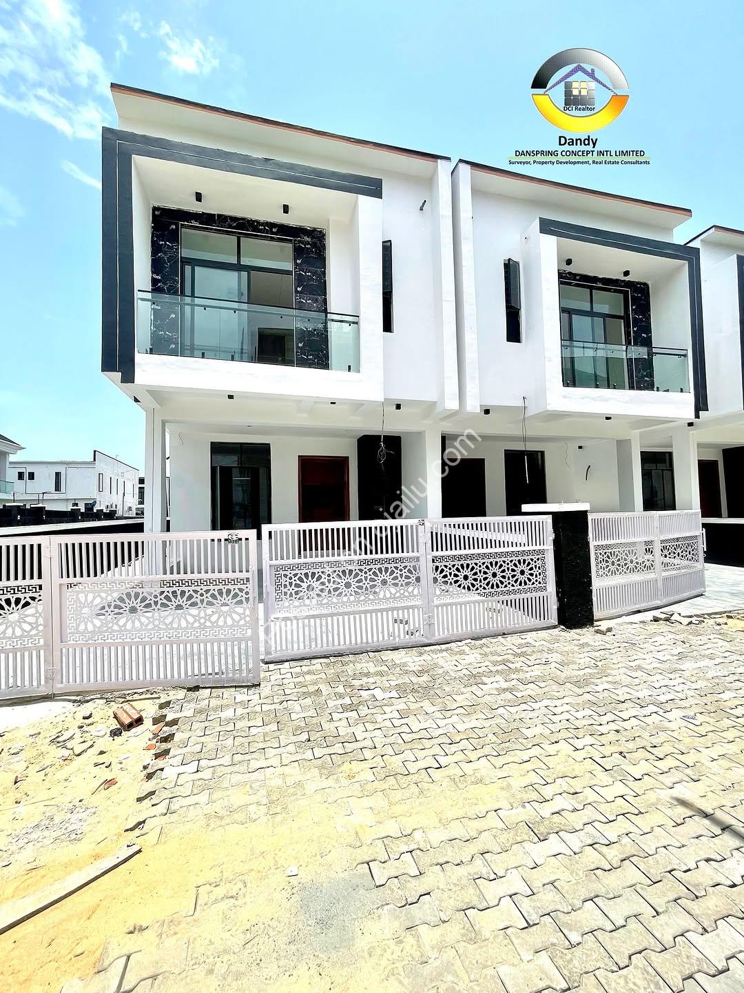 Lekki’s Finest: 4-Bed Ensuite Duplex with Walk-In Closet