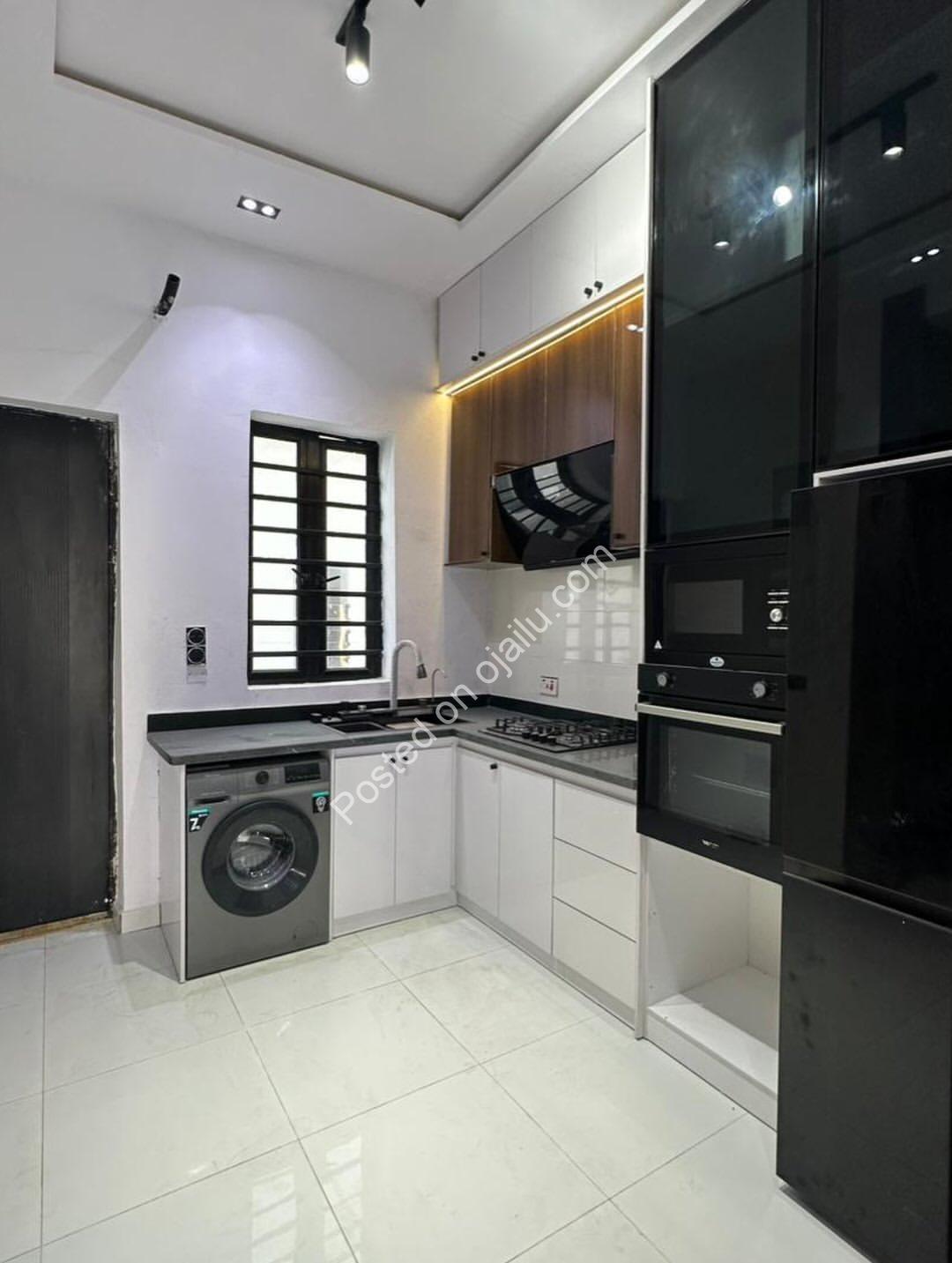 Stunning 3-Bed Terrace Duplex in Prime Ikota