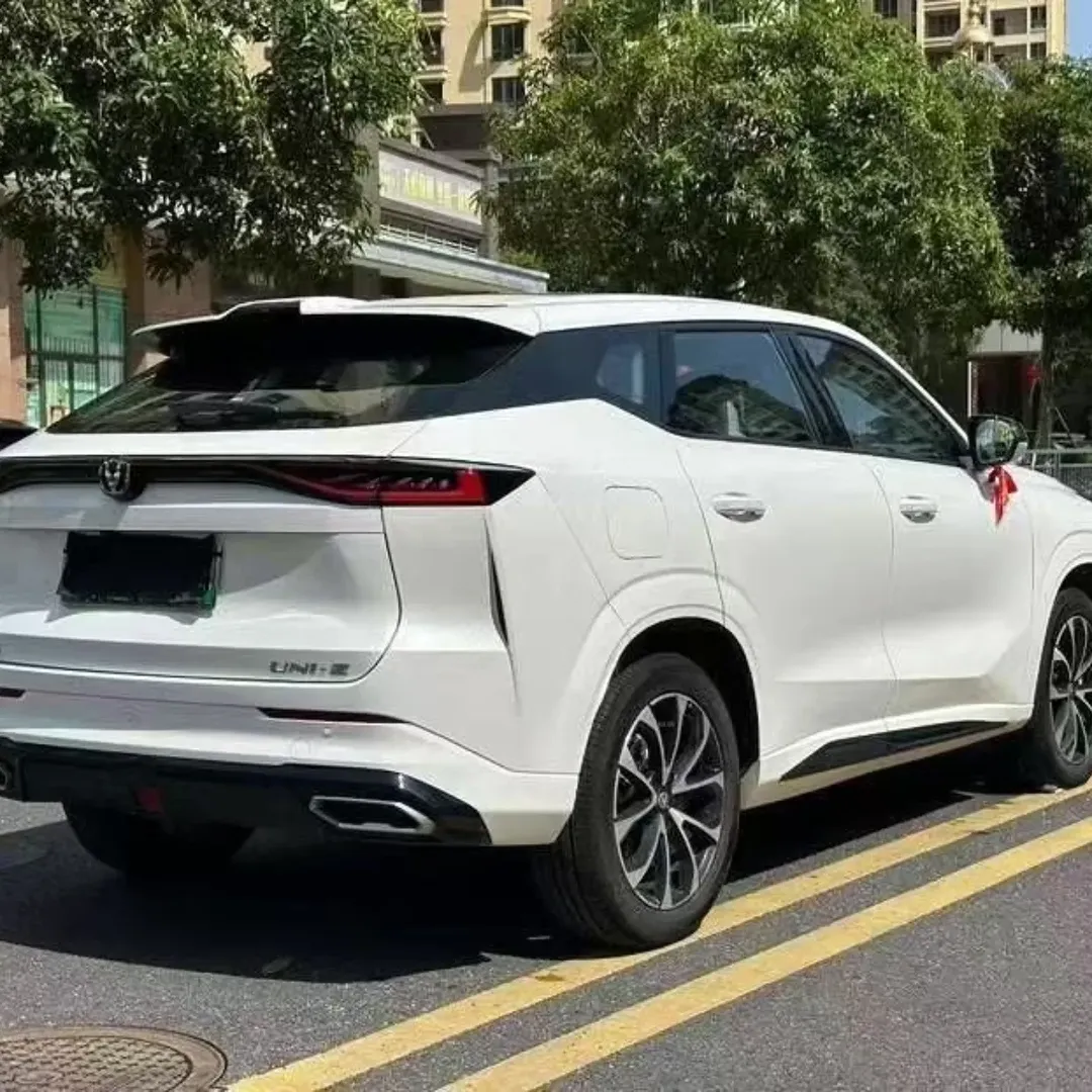 1,200KM RANGE. NO FUEL ANXIETY. SPACESHIP STYLE.