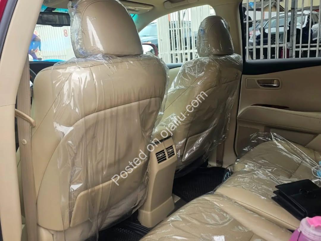 Experience Luxury: 2011 Lexus RX350 Fully Loaded