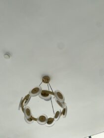 Chandelier-Luxe Mobile Suite: Barely Used