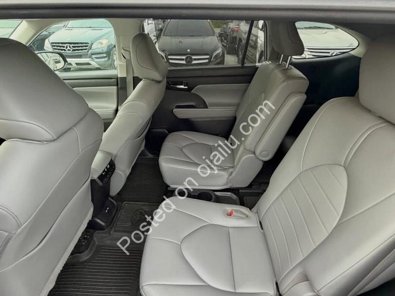 2025 Porsche Taycan Turbo S: Unmatched Electric Performance