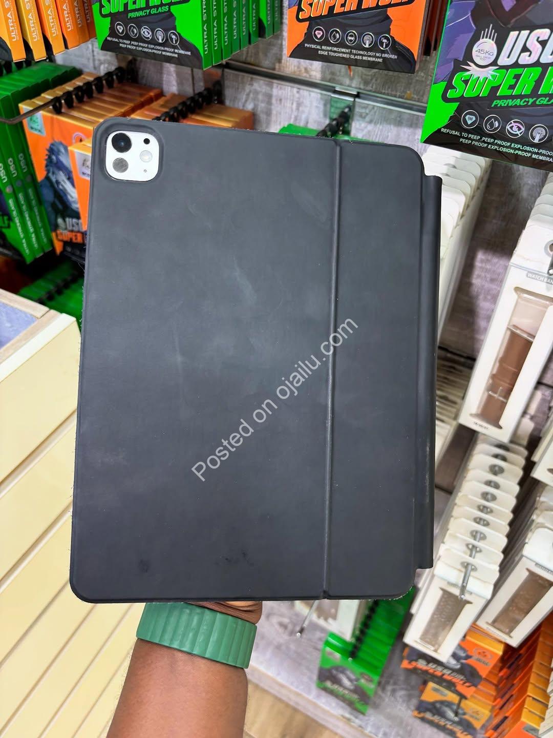 Unleash Creativity: iPad Pro M4 & Magic Keyboard Bundle