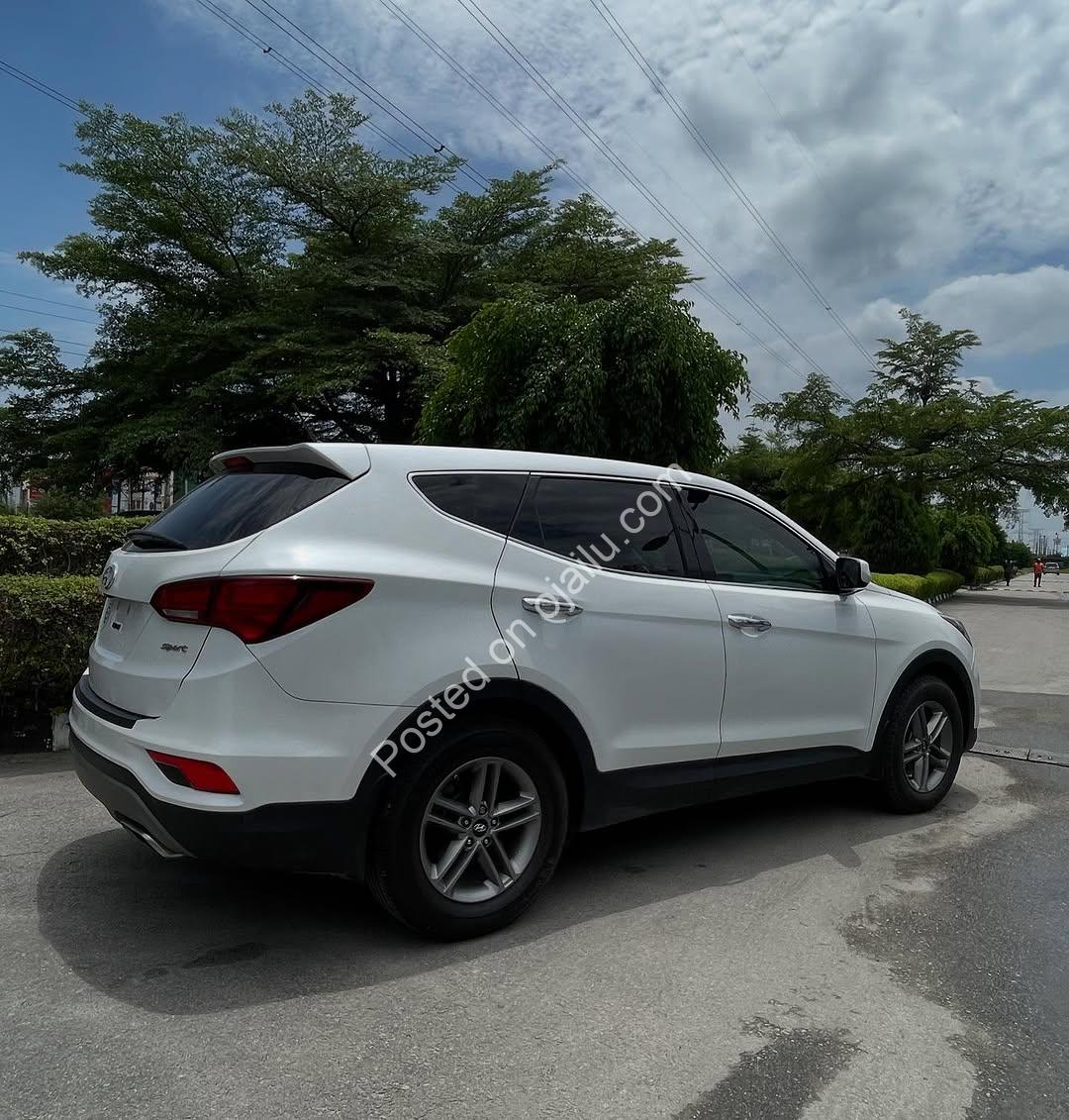 2018 Santa Fe Sport: 14M Naira SUV Deal!