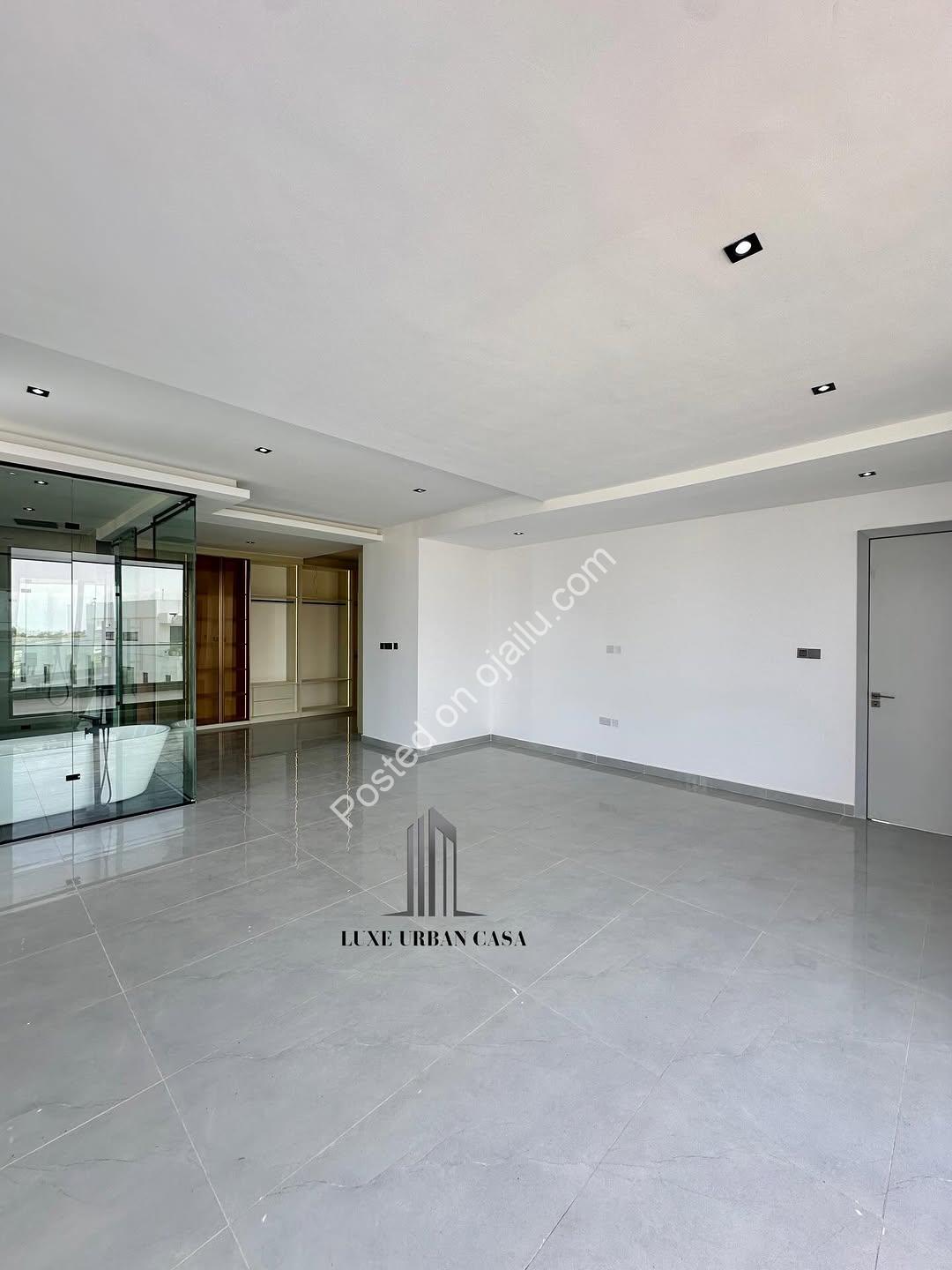 5-Bed Cinematic Haven in Lekki with Pool & Elevator