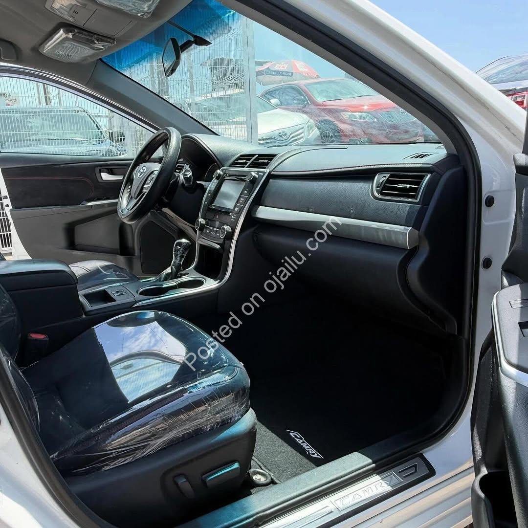 2015 Camry XSE: Low Mileage Luxury, Full Duty Paid