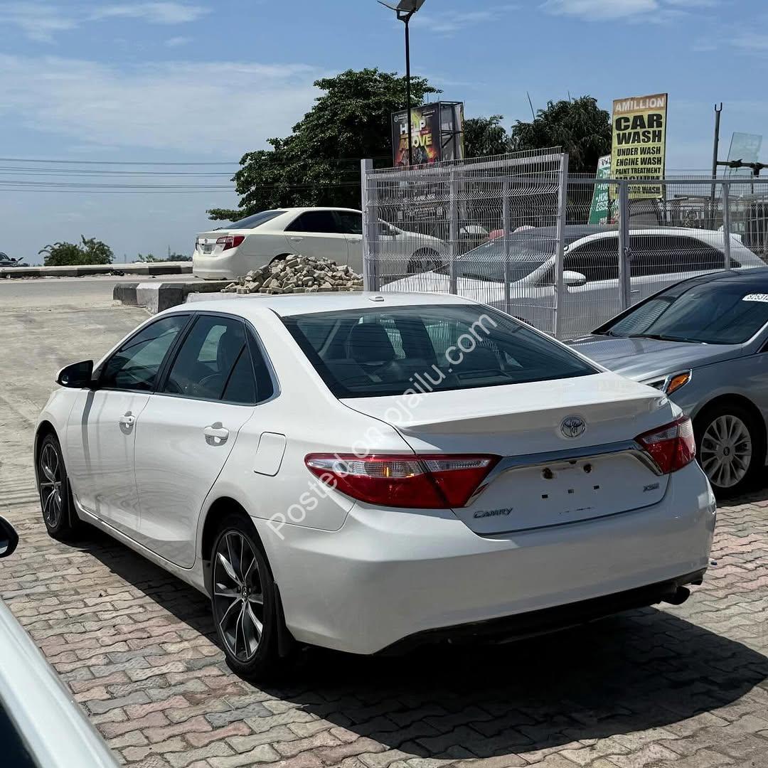 2015 Camry XSE: Low Mileage Luxury, Full Duty Paid