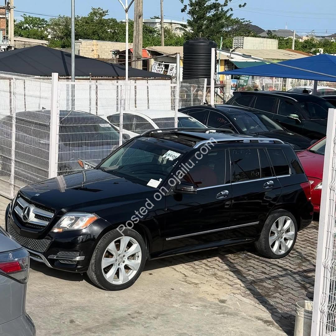Luxury GLK350: Panoramic Roof, Black Leather, ₦21.8M
