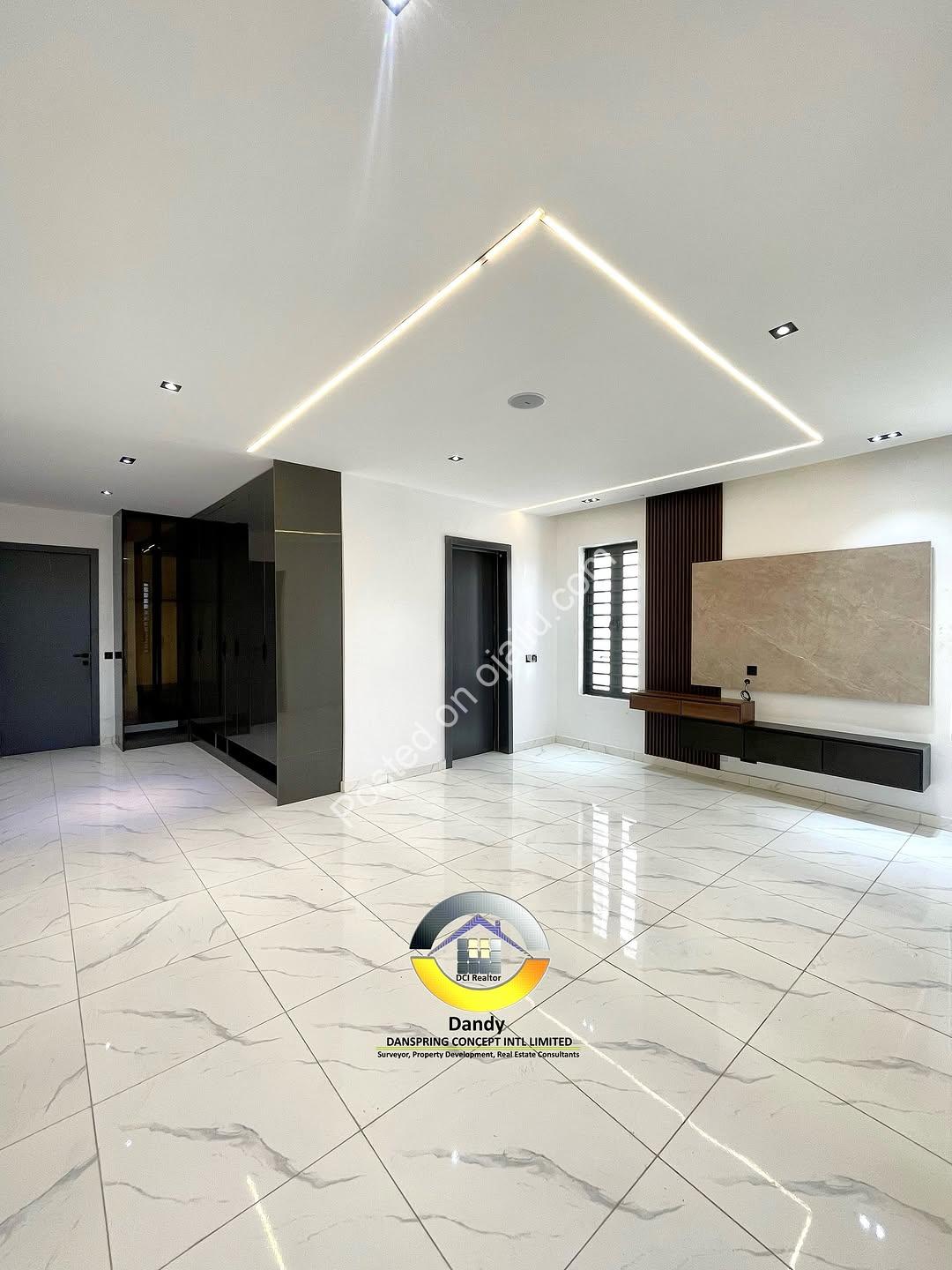 Lekki’s Grand 5-Bedroom Oasis with BQ