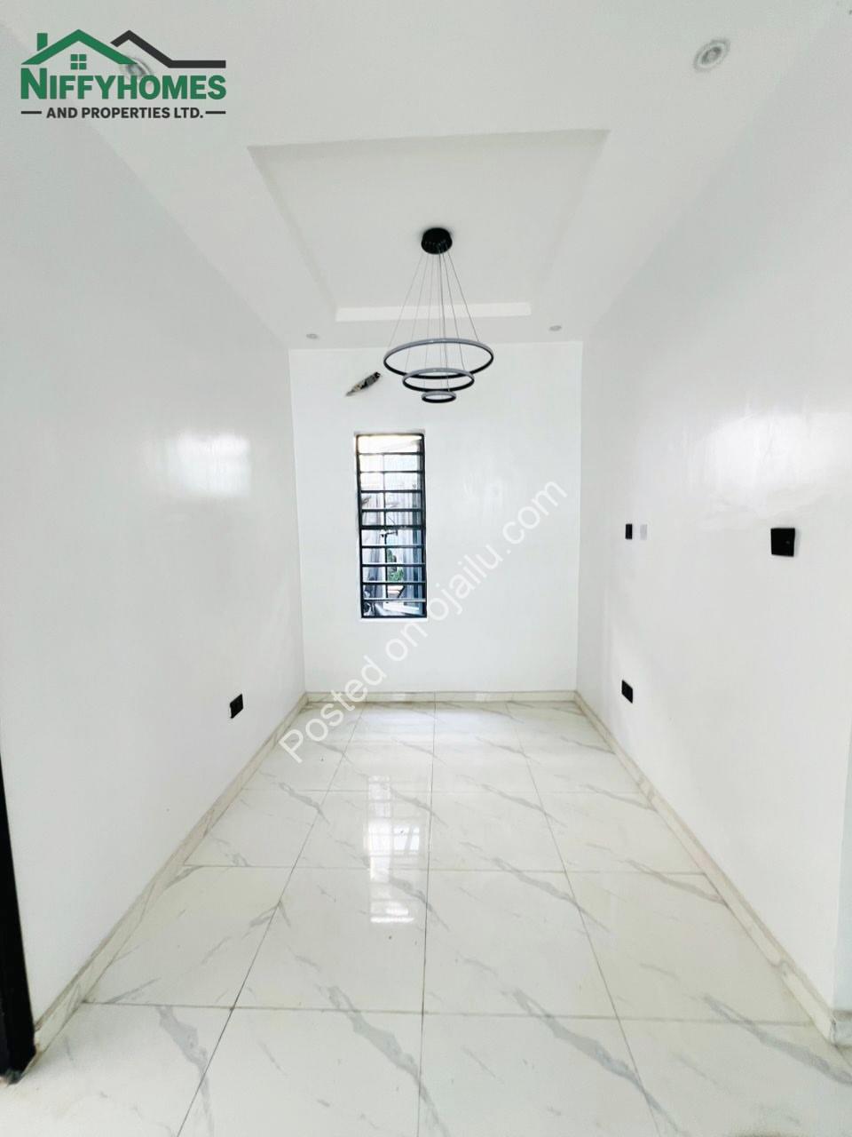 Exquisite 4-Bedroom Duplex with BQ in Prime Ikota