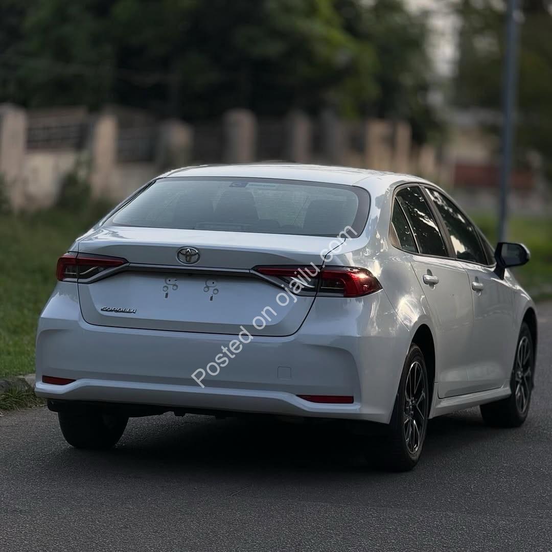 Brand New 2024 Corolla: Zero Miles, Ultimate MPG & Style