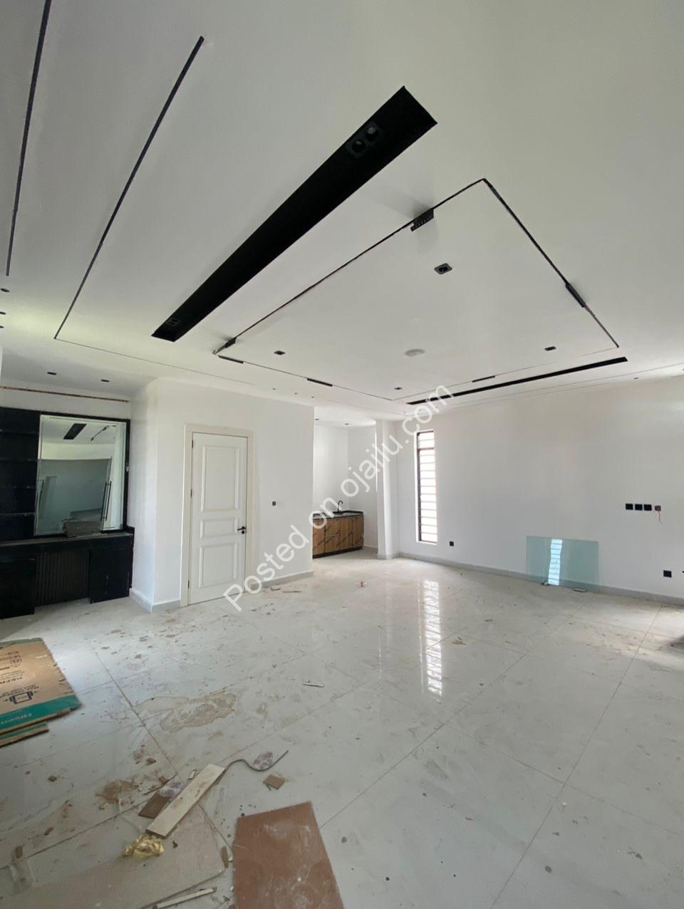 Ikate’s Finest: 5-Bed Brand New Home with Cinema