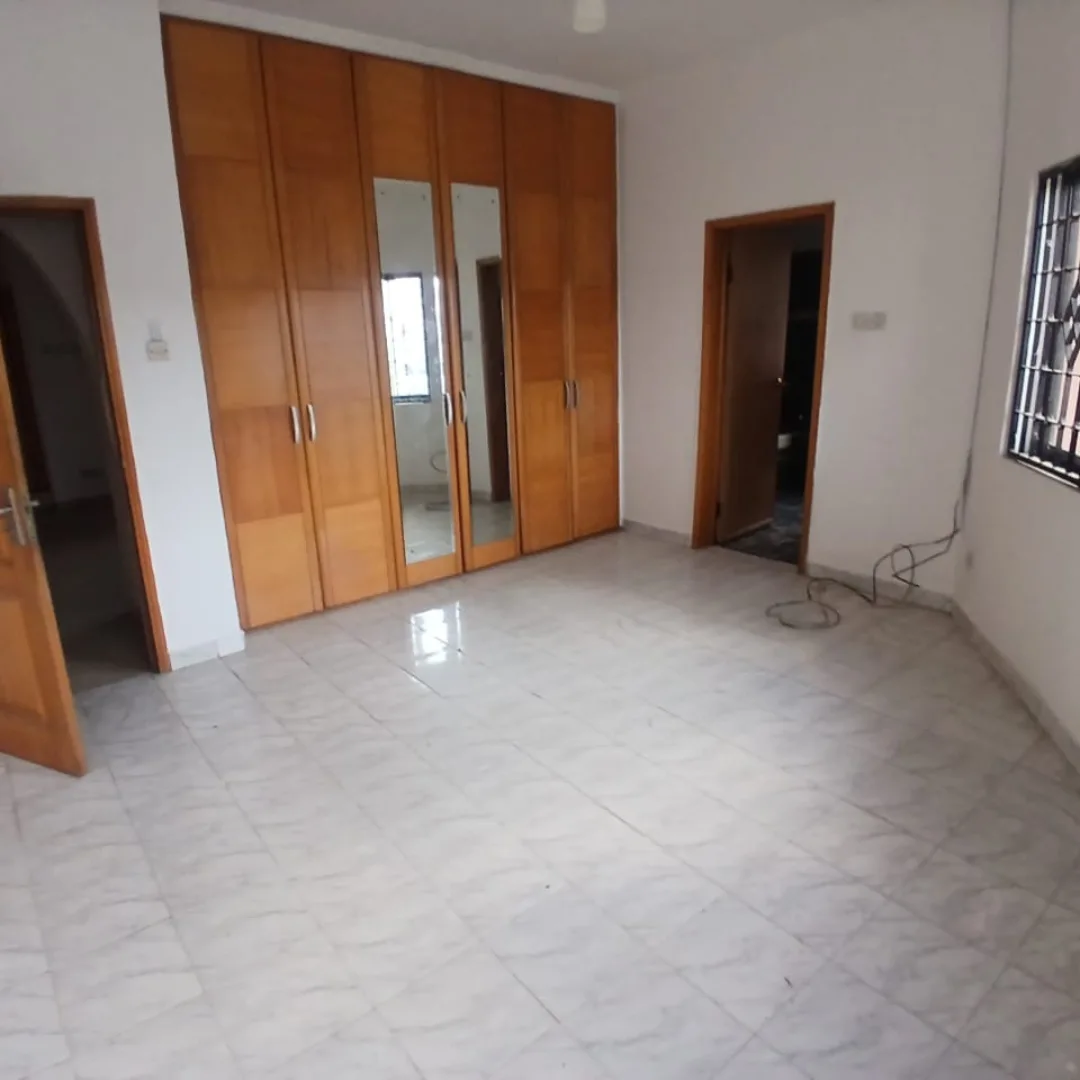 4-Bed Semi-Detached Home + BQ in Prime Lekki Phase 1 | Mixed-Use