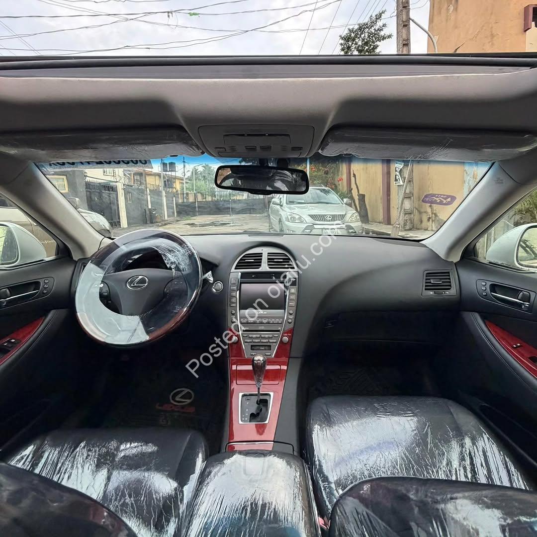 Lexus ES350 09: Pristine Luxury, Surulere’s Finest