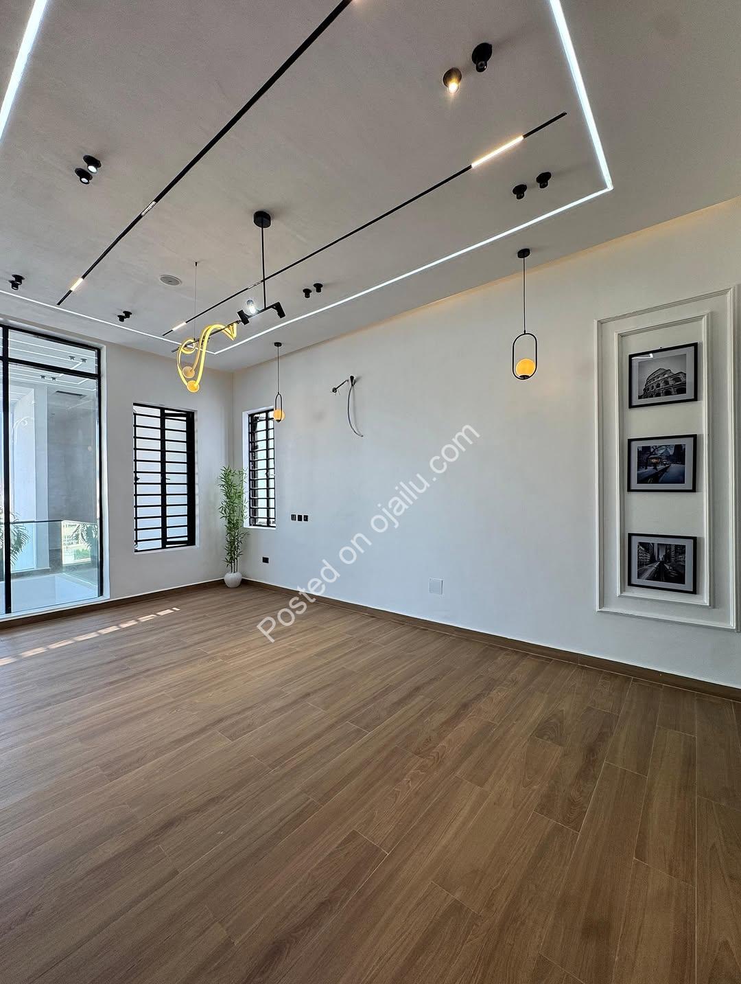 Ikota Dream Home: 5-Bed Pool & Gym Oasis Slashed to ₦420M