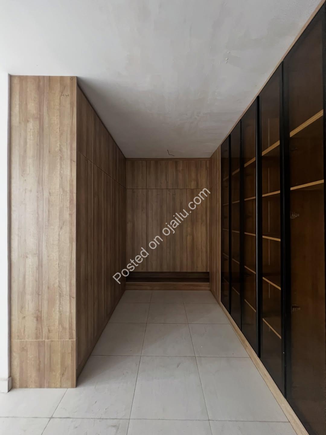 6 En-Suite Lounges: Masterpiece in Kado