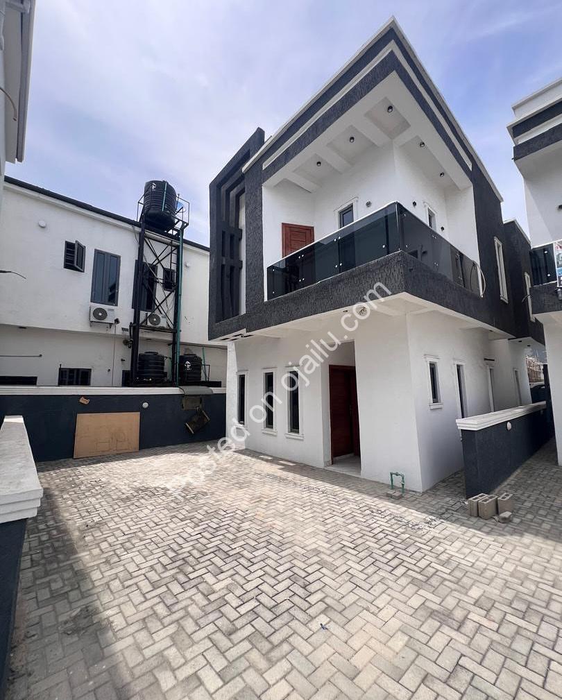 Orchid Lekki’s Finest: 4-Bed Ensuite Haven