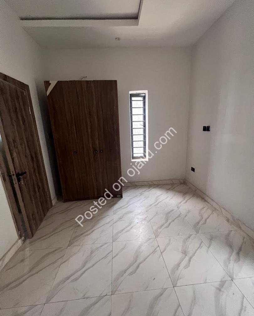 Orchid Lekki’s Finest: 4-Bed Ensuite Haven
