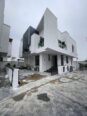 Grand 5-Bedroom Duplex in Prime Chevron Lekki
