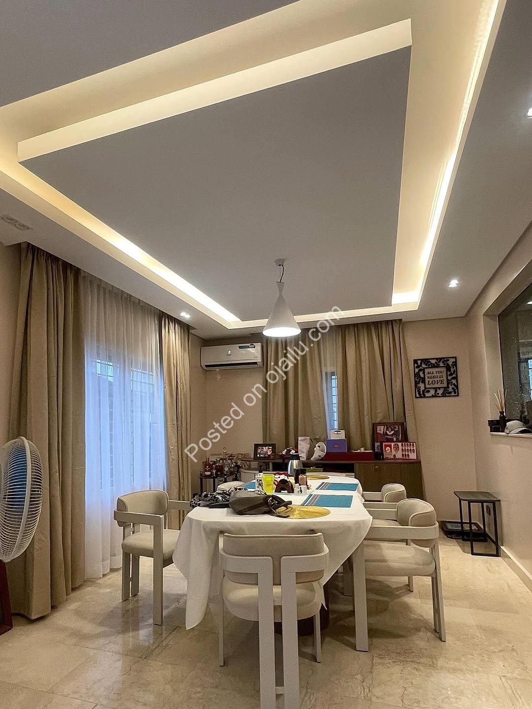 Stunning 5-Bed Mansion with Pool & Smart Home in Chevron