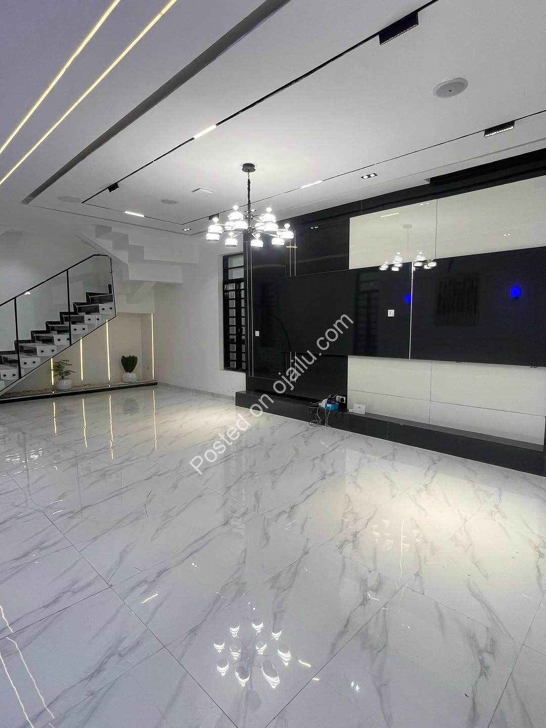 Chevron Dream Home: 5-Bed Pool Villa + BQ