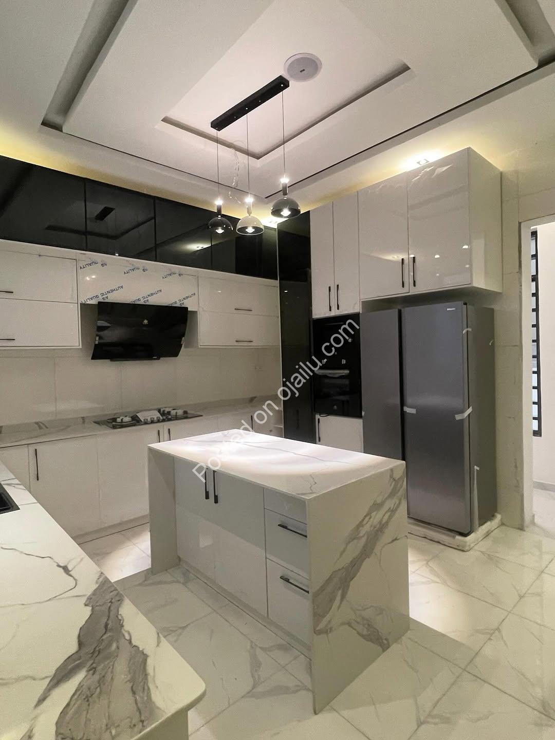 Chevron Dream Home: 5-Bed Pool Villa + BQ