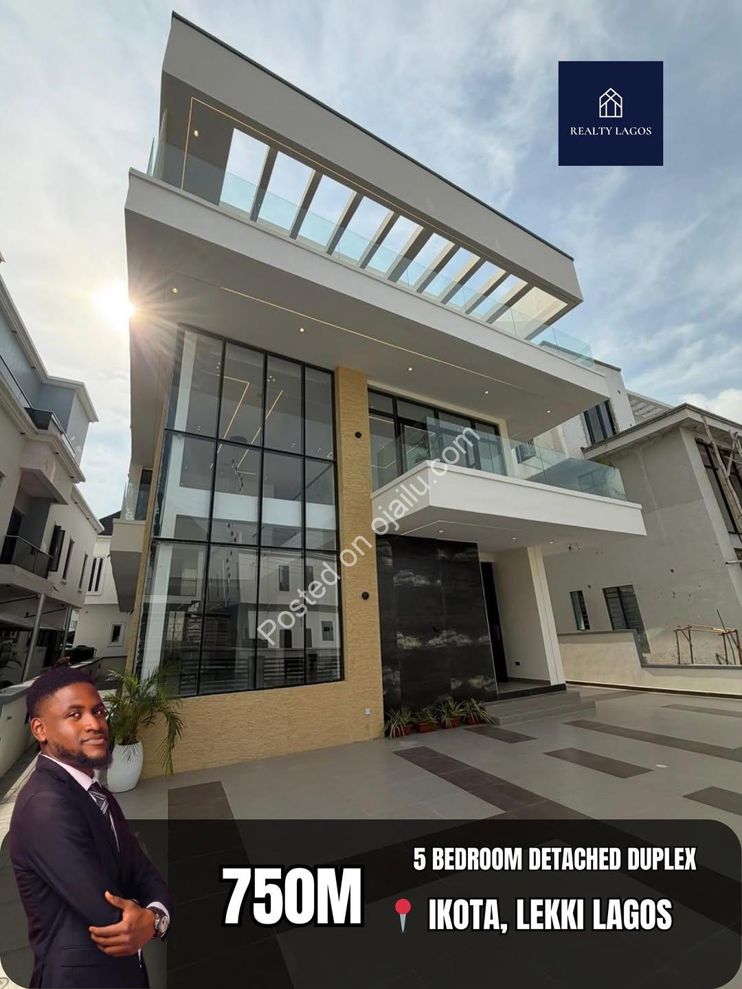 Your Private Ikota Estate with Cinema & Pool