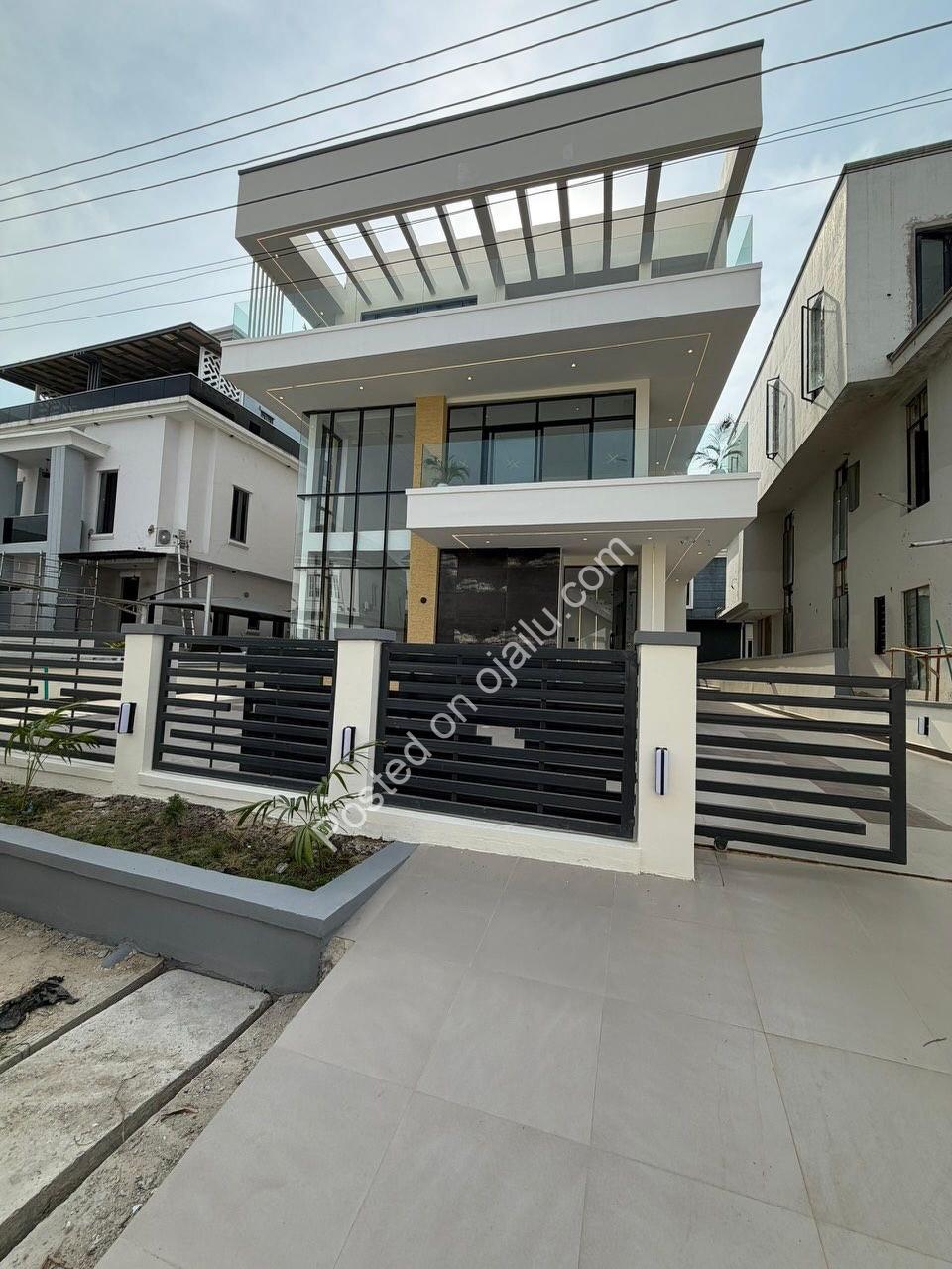 Your Private Ikota Estate with Cinema & Pool