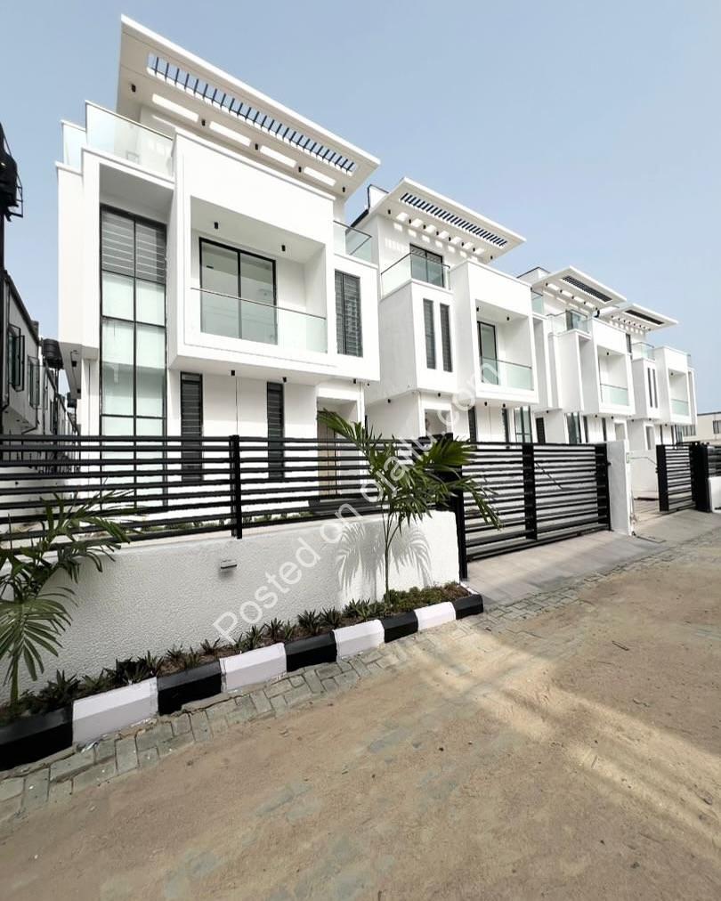 Chevron Haven: Understated Elegance, Unmatched Comfort