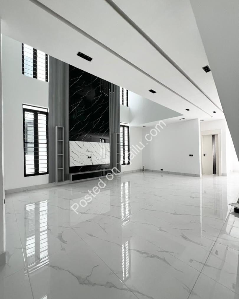 Chevron Haven: Understated Elegance, Unmatched Comfort