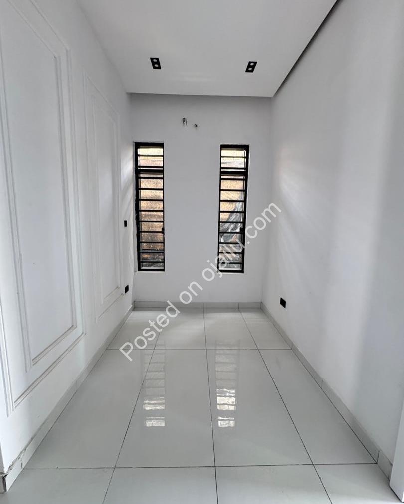 Ikota’s Finest: 4-Bed Semi-Detached with Stamped Floors & Cinema Sound