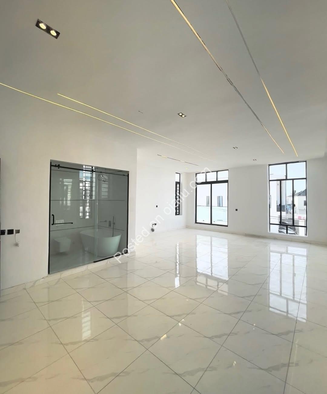 Invest ₦15M Monthly: Ikota 4-Bed with Pool & Jacuzzi
