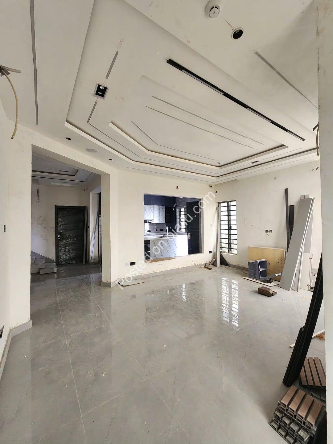 4-Unit Smart Home Haven in Surulere: N430m