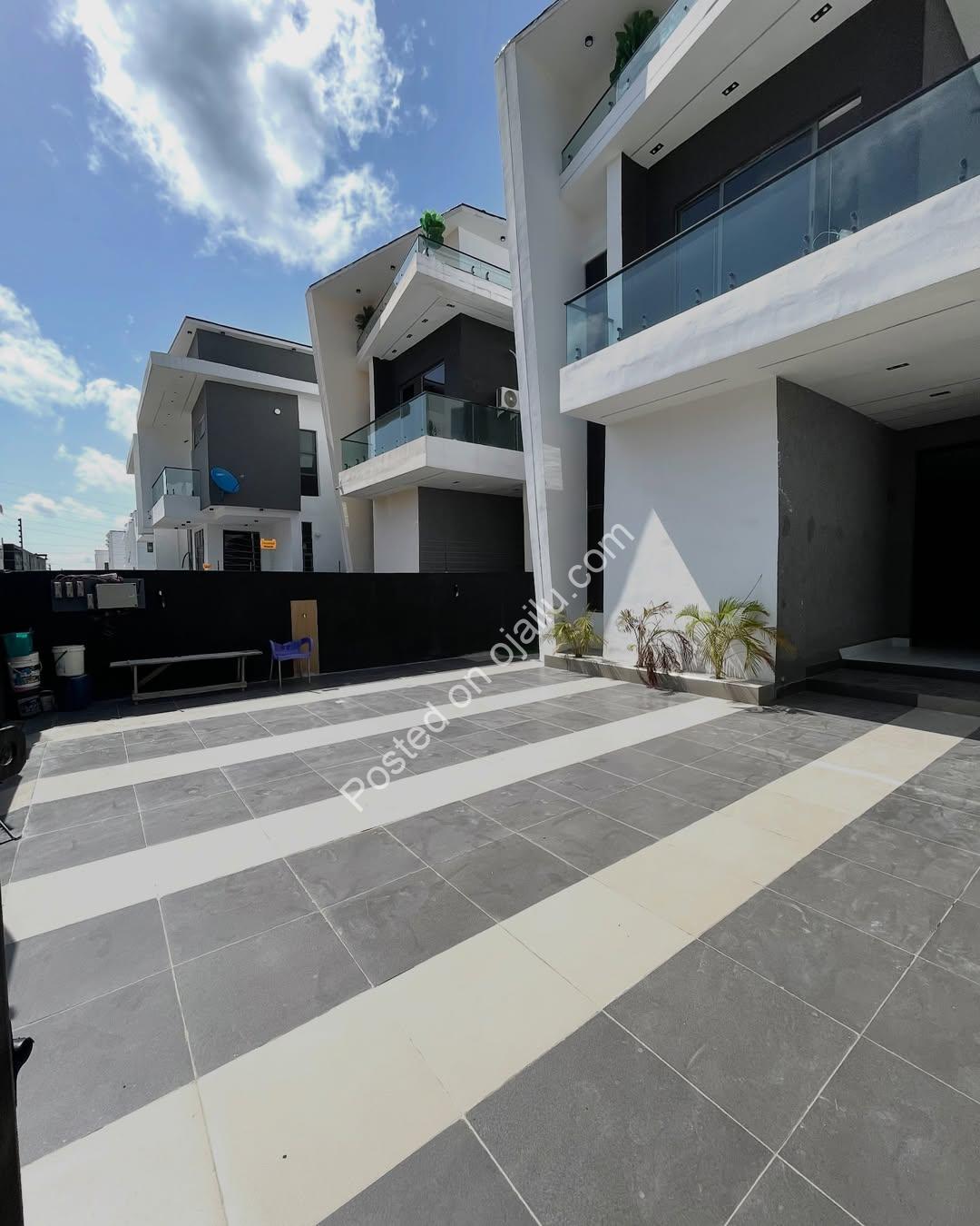 Your Next Level: 5BR Ready in Ajah – N250M