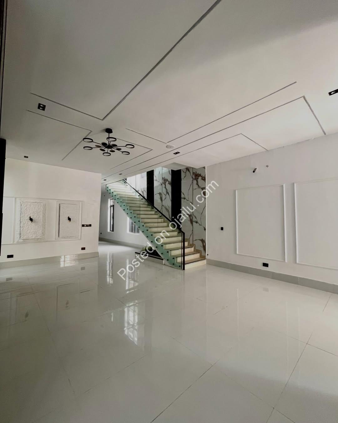Your Next Level: 5BR Ready in Ajah – N250M