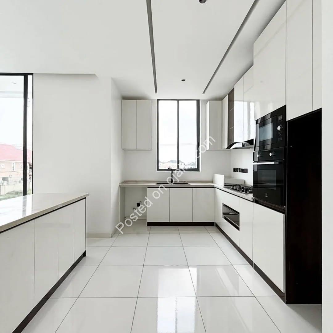 New 2BR in Oniru VI for ₦20M – Move-In Ready!