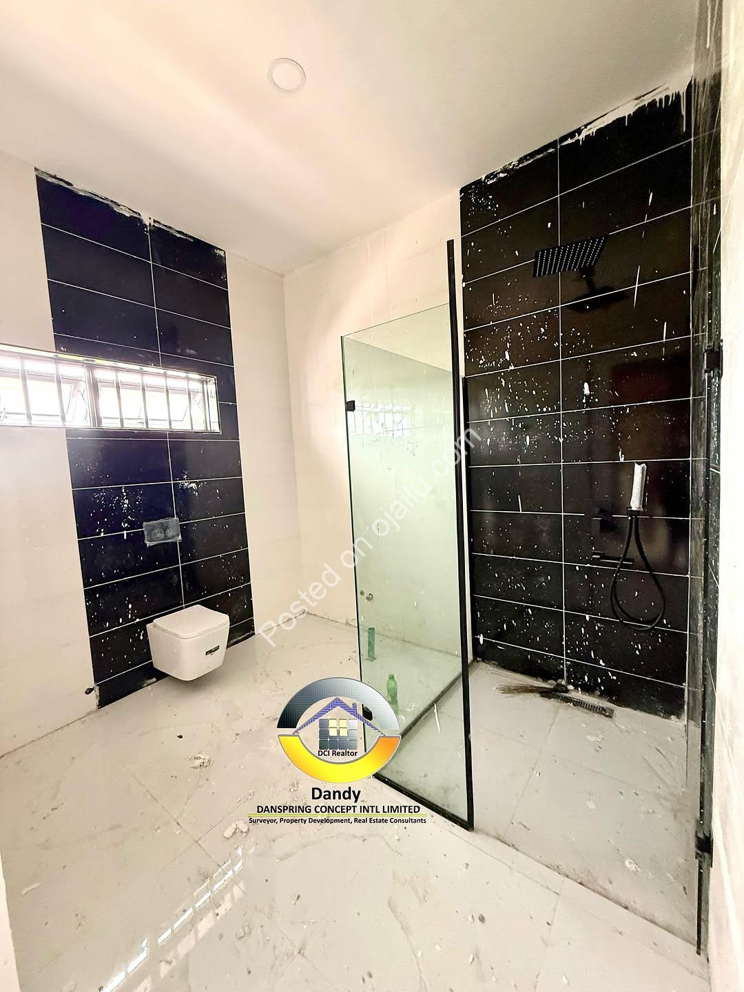 Contemporary 4-Bed Duplex with Bluetooth Speakers & Pendant Lights