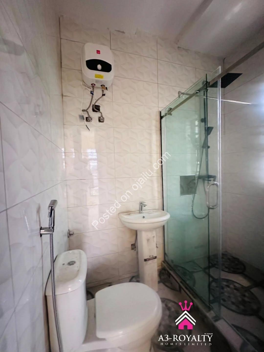 Move-In Ready Luxury 1/2BDR Apartments in Gated Estate