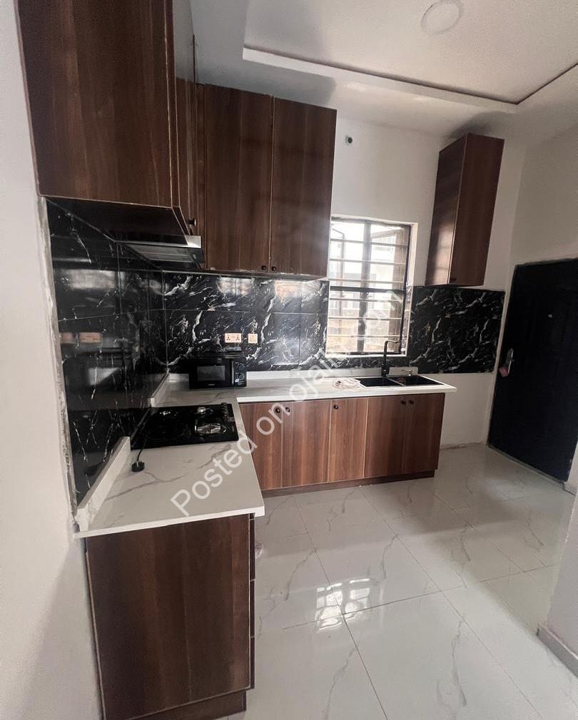 Spacious 1-Bed En-suite in Lekki for N60M