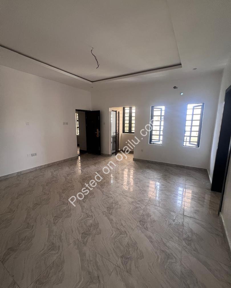 Move-In Ready: 2BR Ologolo Gem w/ En-Suites