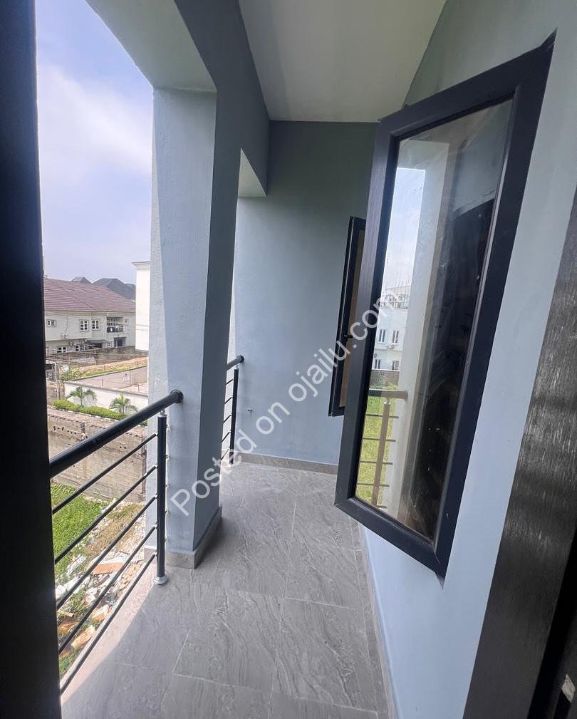 Move-In Ready: 2BR Ologolo Gem w/ En-Suites