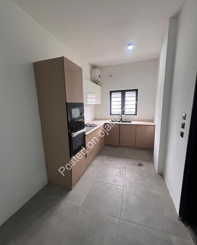 Ensuite Elegance: 2-Bed Gem in Agungi, Lekki