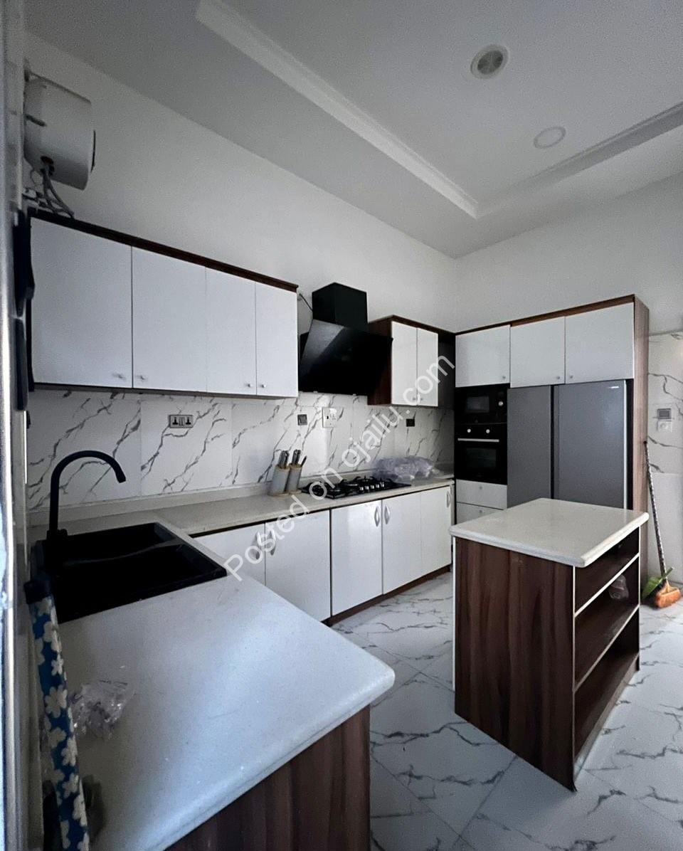 Your Dream Home Awaits: 4 Bed En-Suite Duplex in Orchid, Lekki