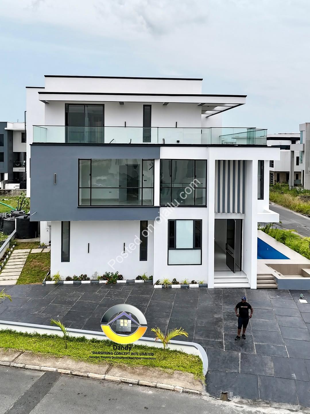 Cinema & Pool: Modern 5-Bed Dublex in Ikate