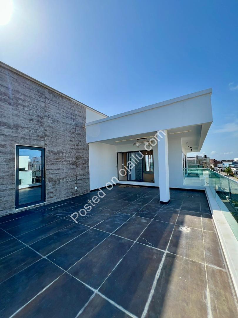 Lekki’s Ultimate Smart Estate: Cinema, Pool & Rooftop Views