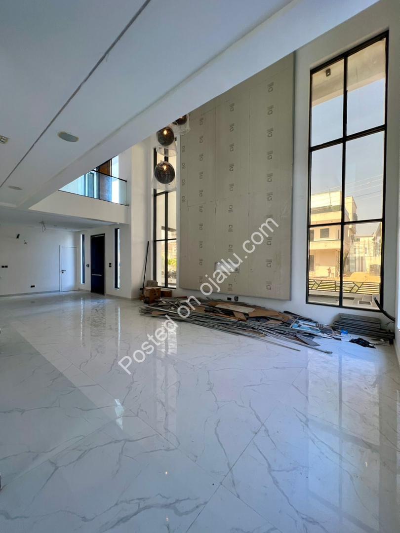 Lekki’s Ultimate Smart Estate: Cinema, Pool & Rooftop Views