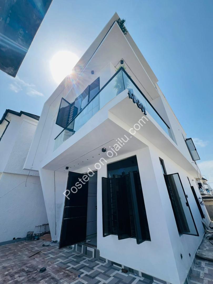 Ikota’s Finest: 4-Bed Ensuite Home + BQ at ₦250M